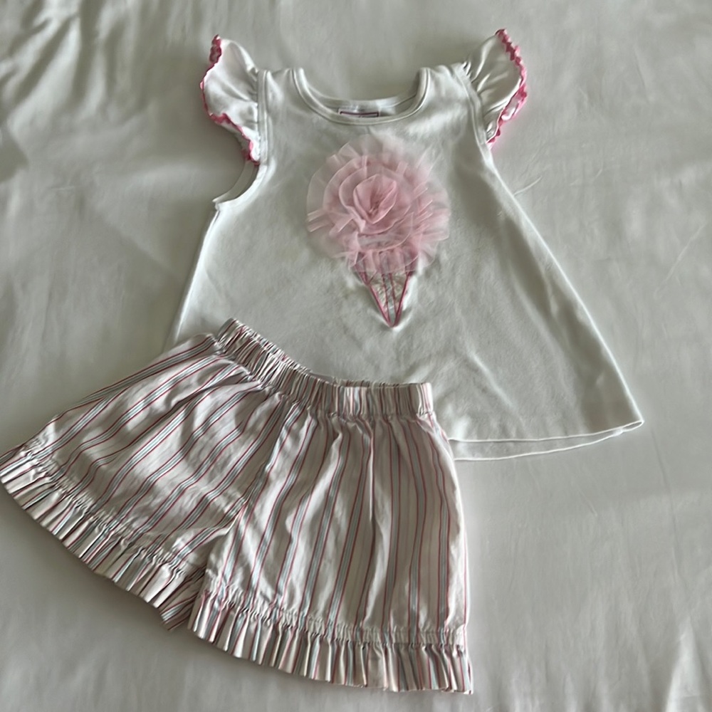 Summer outfit from Castles and Crowns.